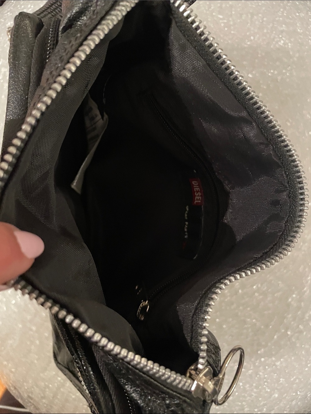 Diesel Y2K Shoulder Bag with Front Pockets and Silver Tone Hardware - Picture 3 of 6